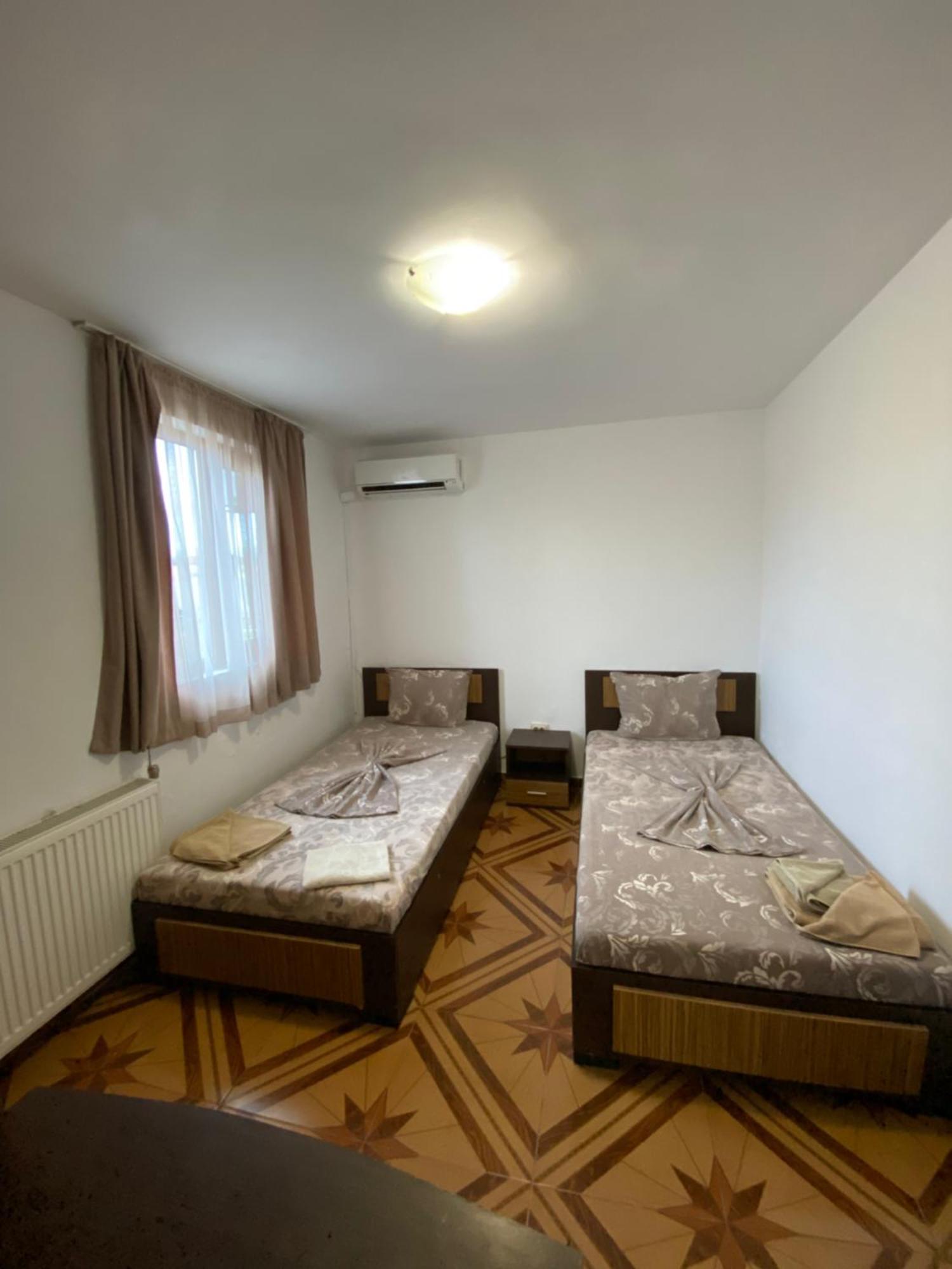 Guest Rooms Wild Duck Ezerets 외부 사진