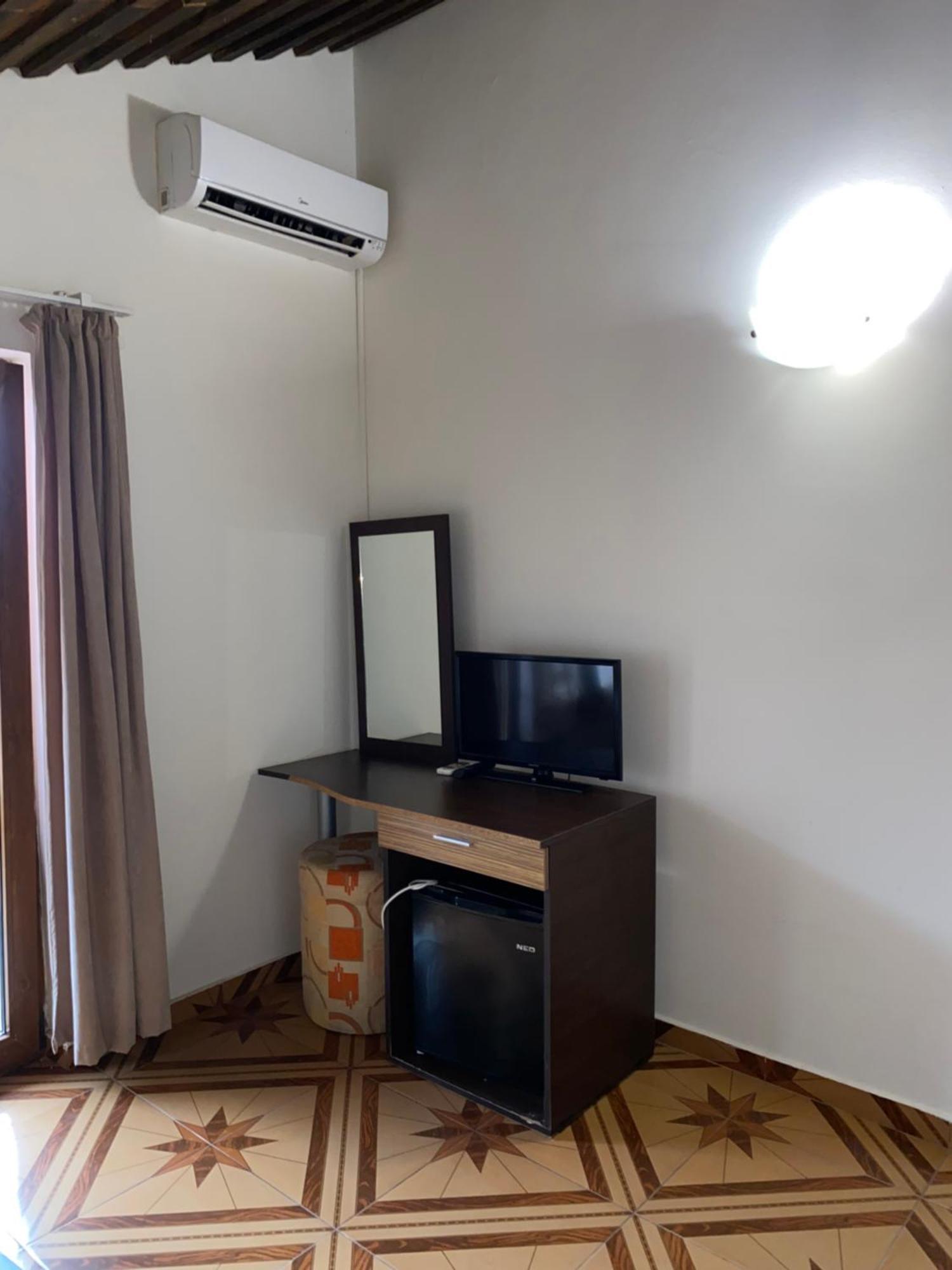 Guest Rooms Wild Duck Ezerets 외부 사진